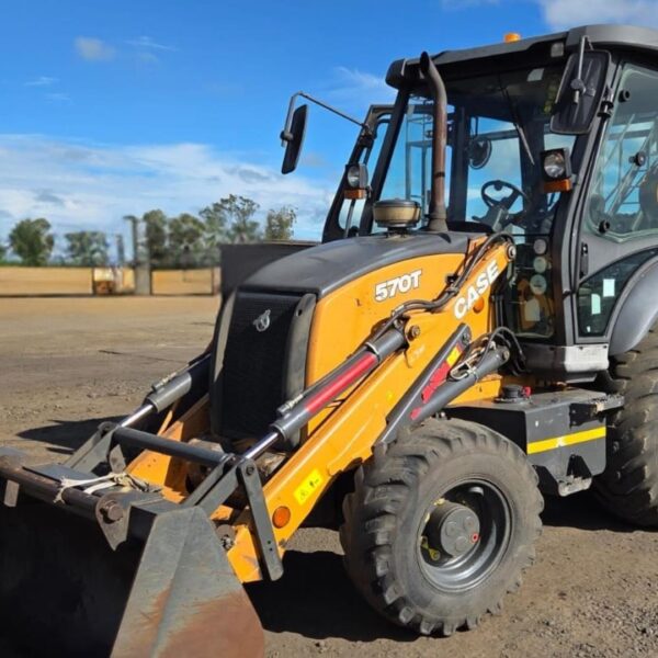 CASE 2022 570T 4000hrs (1)