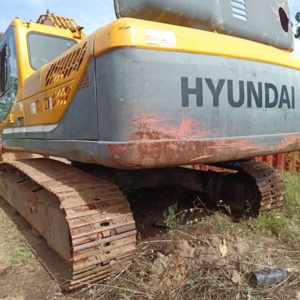 HYUNDAI 30 TON-1