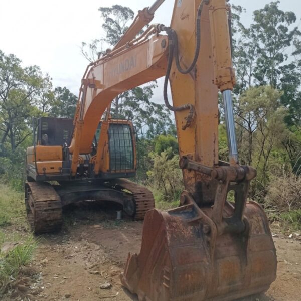 HYUNDAI 30 TON-4